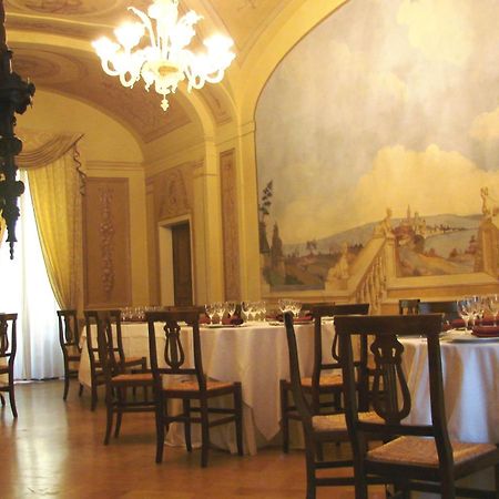 Hotel Palazzo Brunamonti Bevagna Kültér fotó