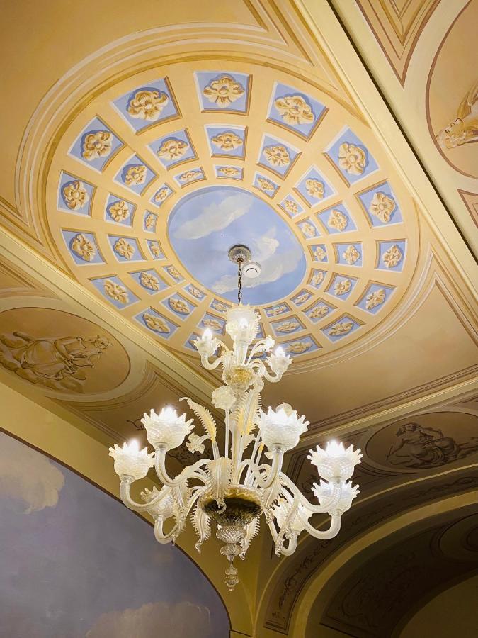 Hotel Palazzo Brunamonti Bevagna Kültér fotó