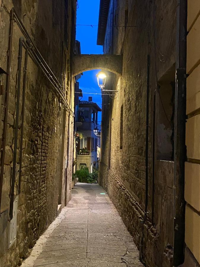 Hotel Palazzo Brunamonti Bevagna Kültér fotó