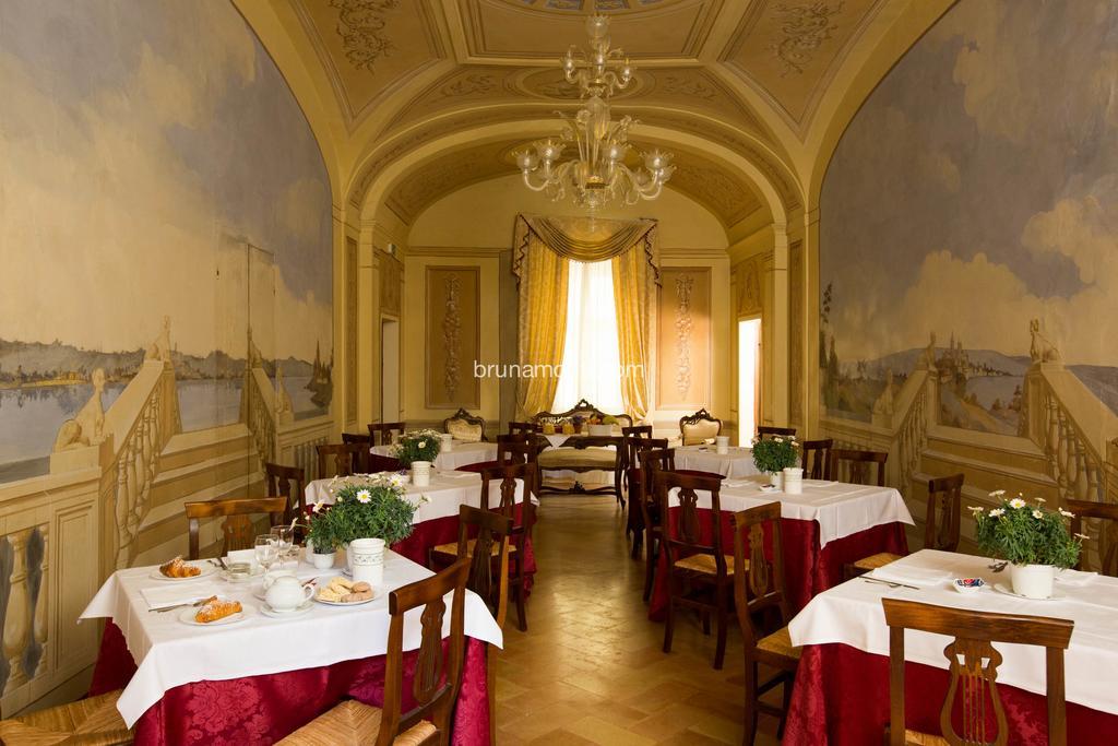 Hotel Palazzo Brunamonti Bevagna Kültér fotó