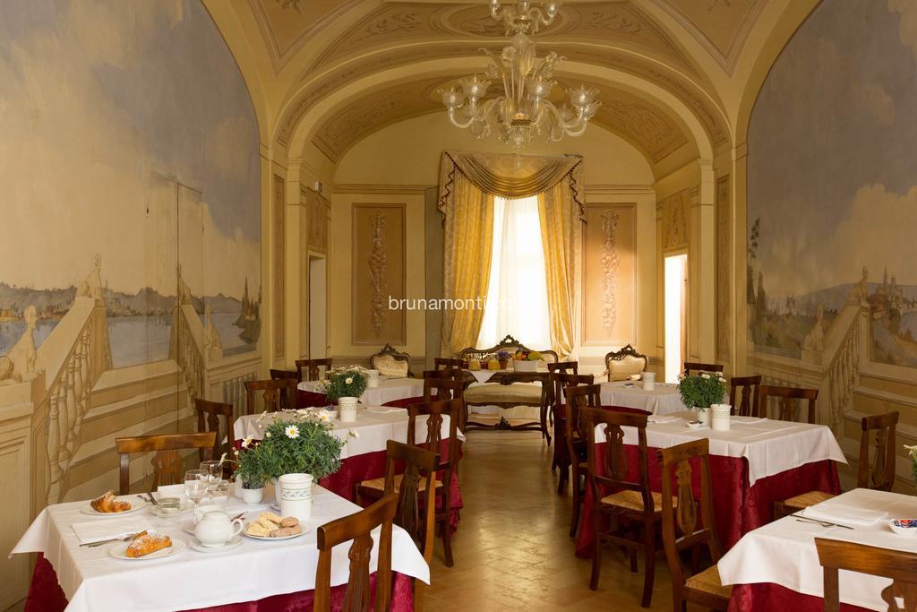 Hotel Palazzo Brunamonti Bevagna Kültér fotó