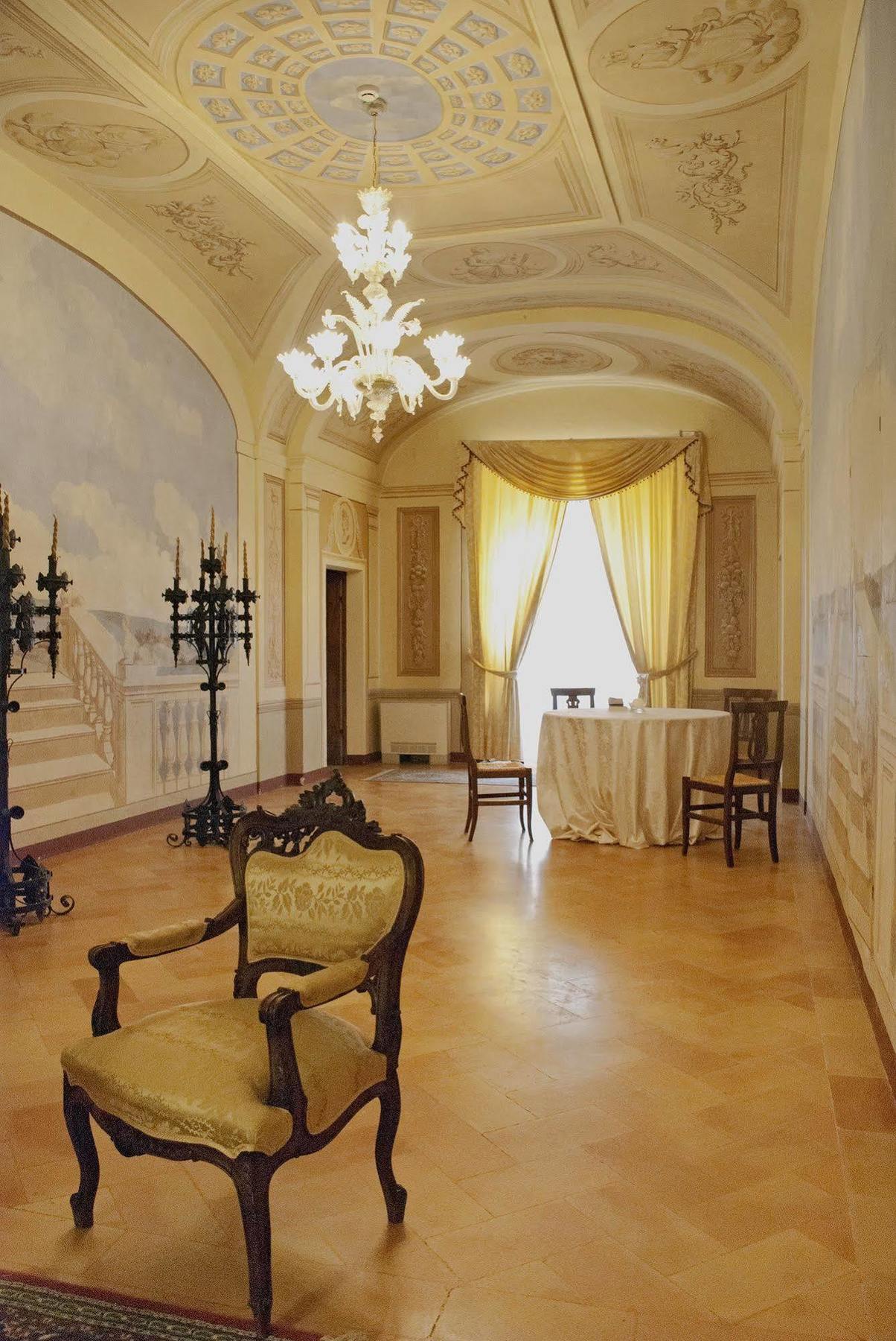Hotel Palazzo Brunamonti Bevagna Kültér fotó